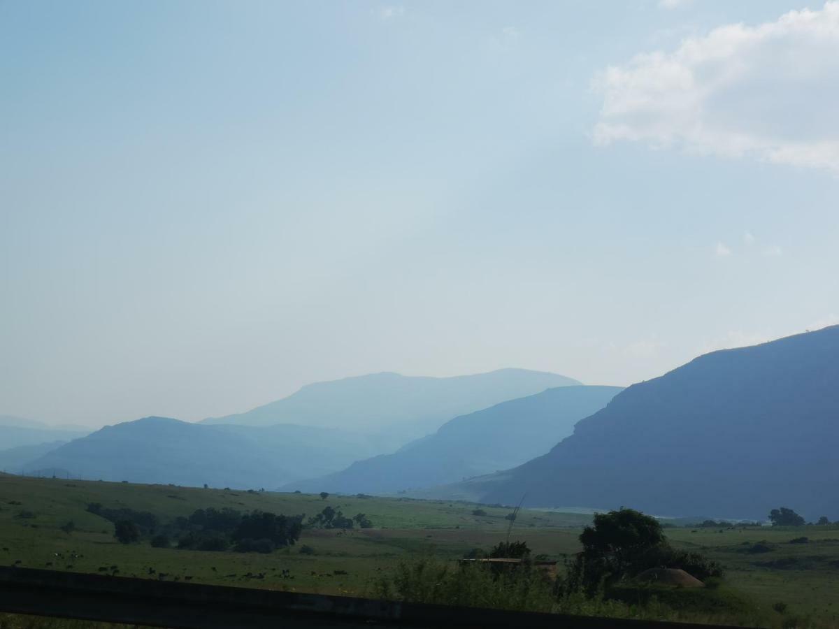 Treur River Lodge Moremela Екстериор снимка